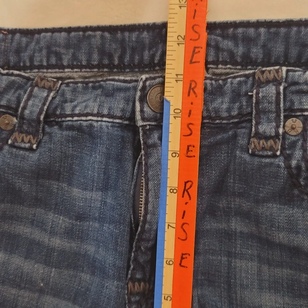 True Religion women's Jeans Size 33 Cameron slim boyfriend